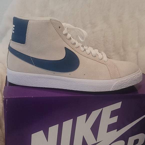 Nike SB Zoom Blazer Mid - Picture 3 of 7